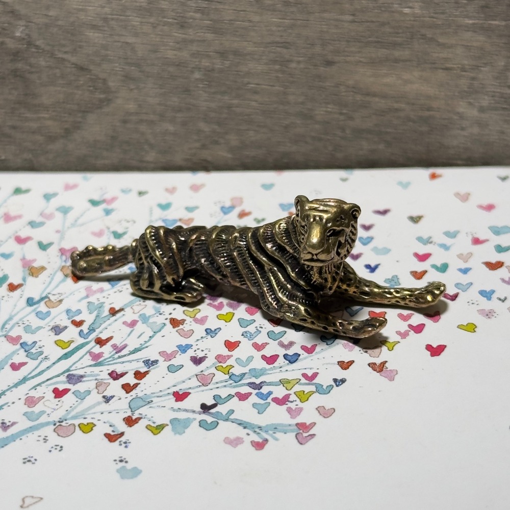 BG1 Chinese Zodiac Tiger Figurine Brass Tone Miniature Animal Sculpture Small